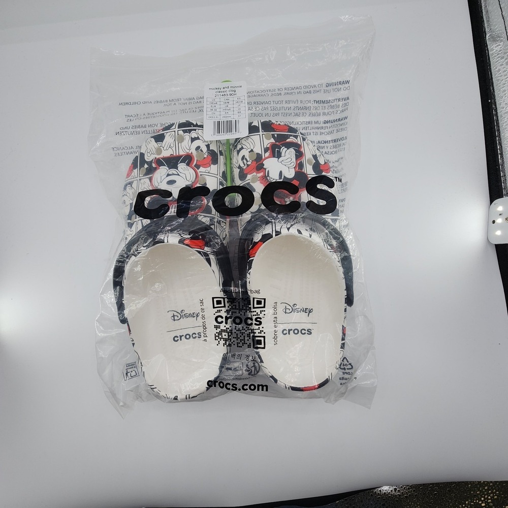 Crocs Disney Mickey and Minnie Classic Clog Womens 8/ Mens 6 Black White Red NEW - Picture 9 of 10